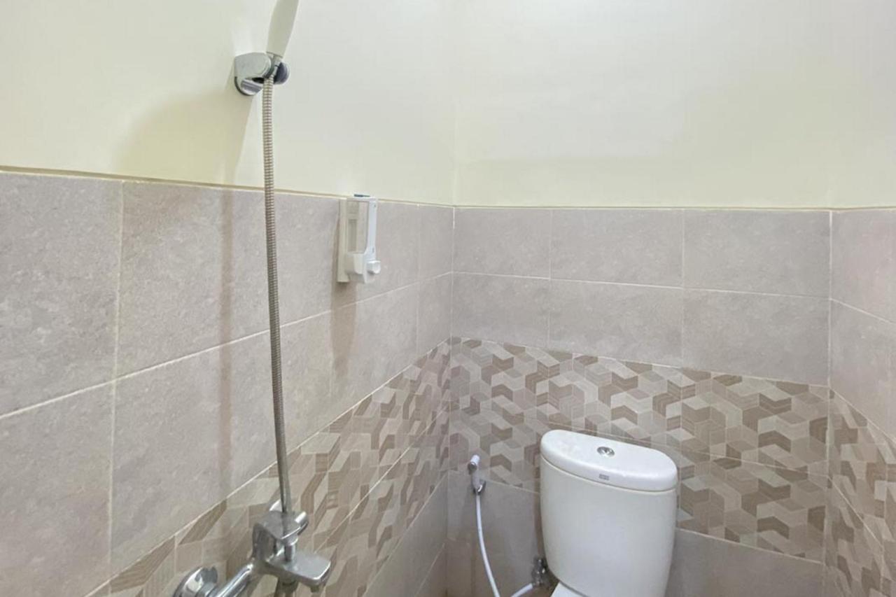 Nipa Guest House Near Universitas Widyagama Mitra Reddoorz Blimbing  Exterior photo